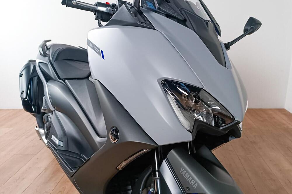 Yamaha T-Max 560 Tech Max (2020) (5)