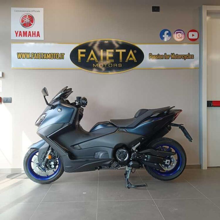 Yamaha T-Max 560 (2022 - 24)