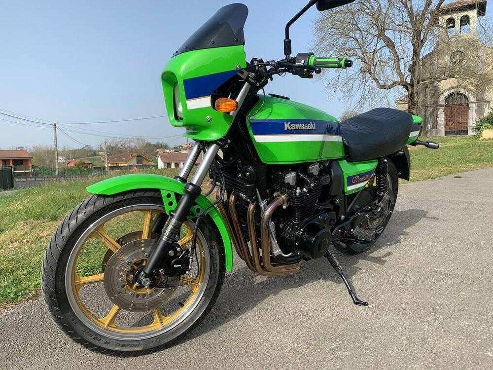 Kawasaki GPZ 1100 R (2)