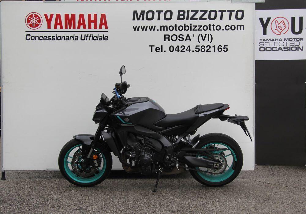 Yamaha MT-09 Y-AMT (2024 - 25) (2)