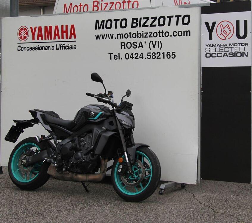 Yamaha MT-09 Y-AMT (2024 - 25) (3)