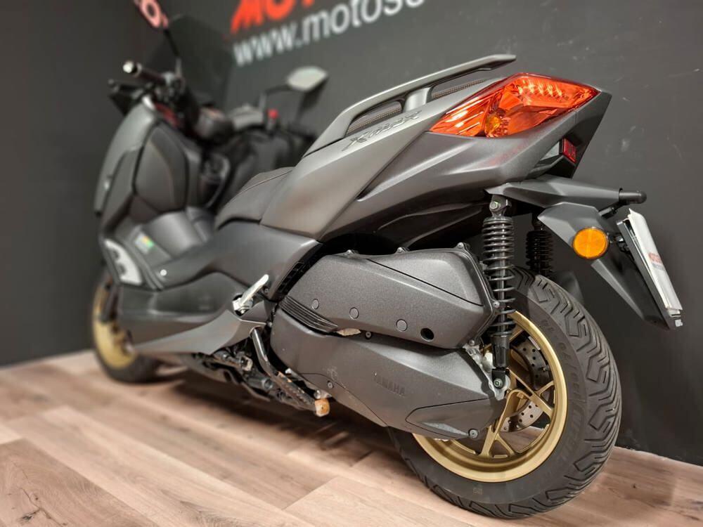 Yamaha X-Max 300 Tech Max (2021 - 24) (3)