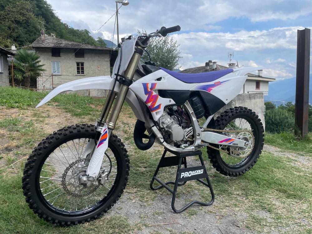 Yamaha YZ 125 50° Anniversario (2024) (2)