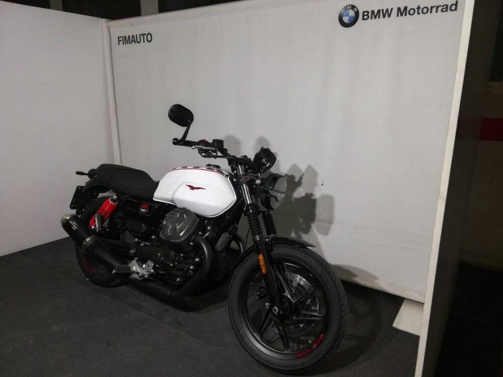 Moto Guzzi V7 Stone Ten (2024 - 25) (5)