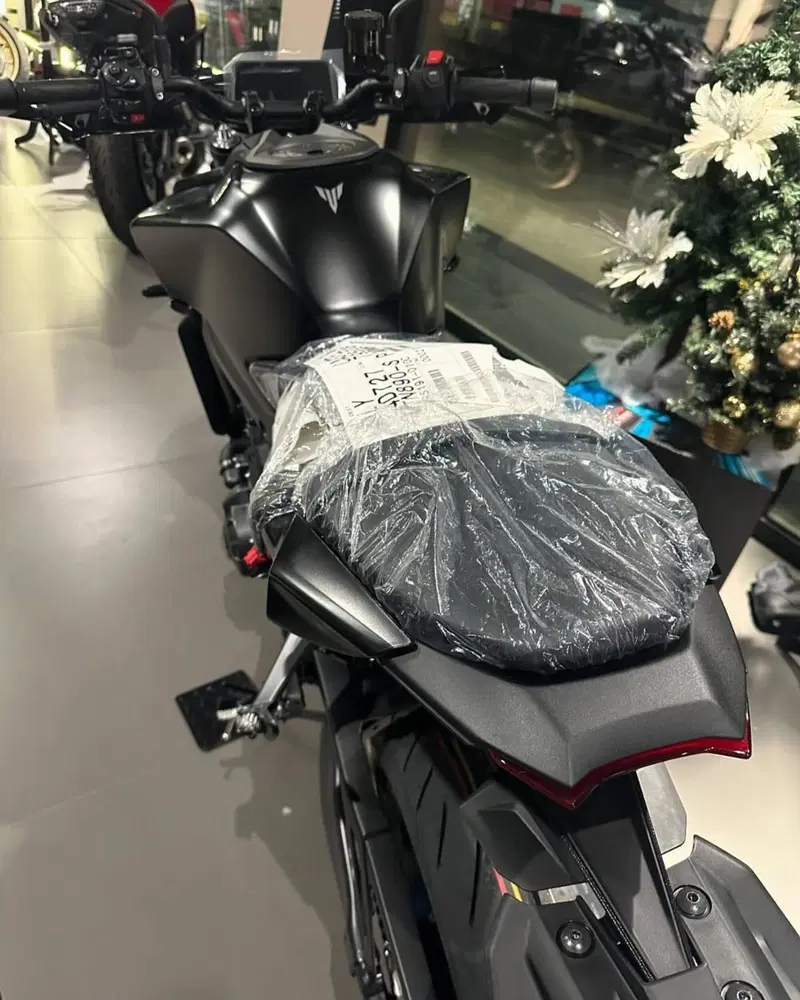 Yamaha MT-09 Y-AMT (2024 - 26) (2)