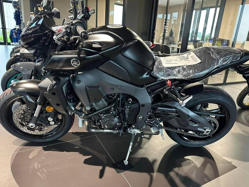 Yamaha MT-10 (2022 - 25) (5)