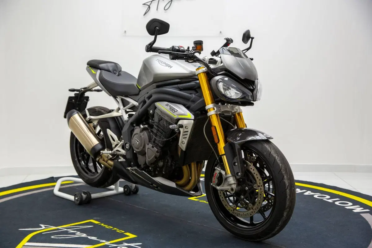 Triumph Speed Triple 1200 RS (2021 - 24) (2)