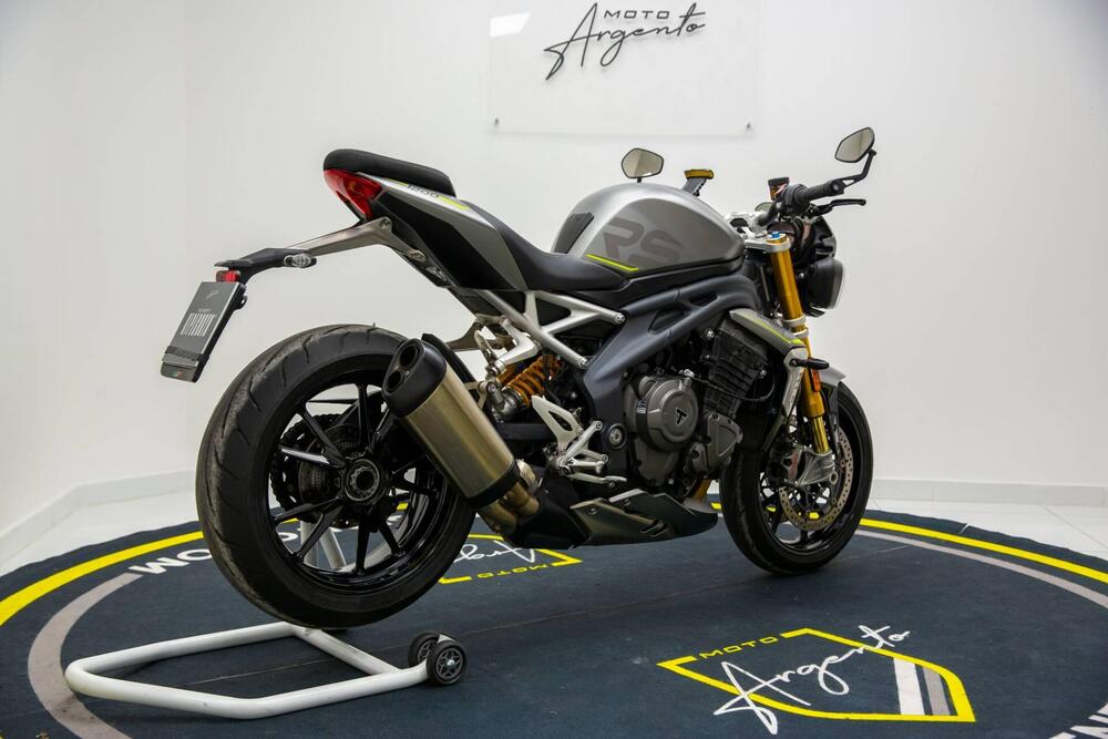 Triumph Speed Triple 1200 RS (2021 - 25) (4)