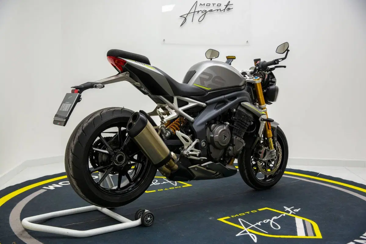 Triumph Speed Triple 1200 RS (2021 - 24) (4)