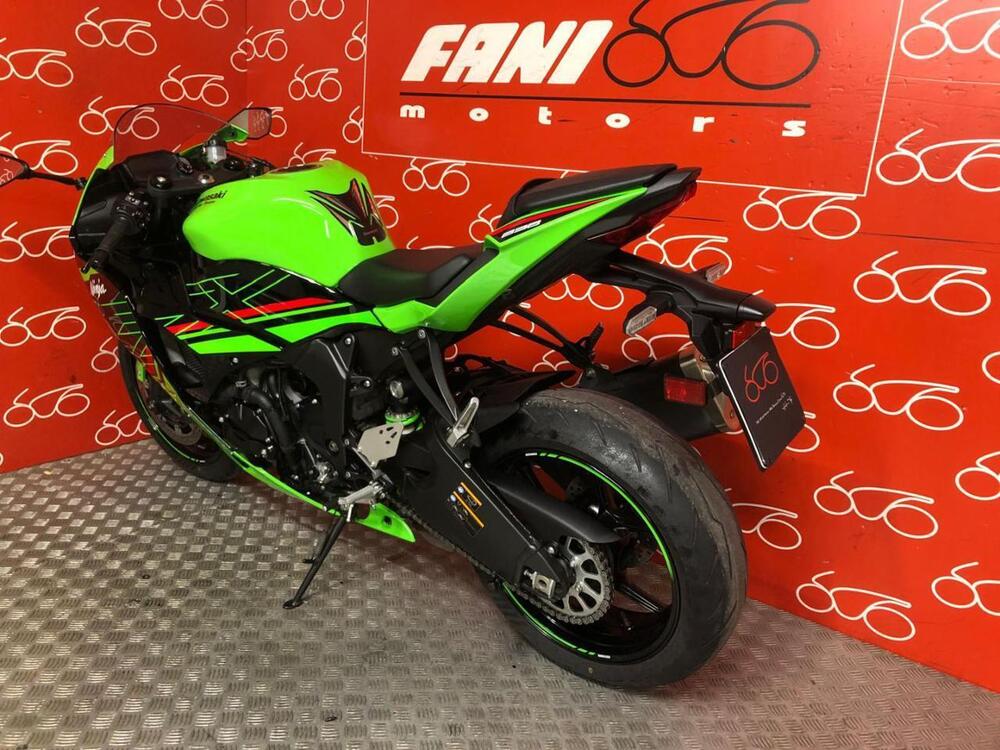 Kawasaki Ninja 636 ZX-6R (2024 - 25) (4)