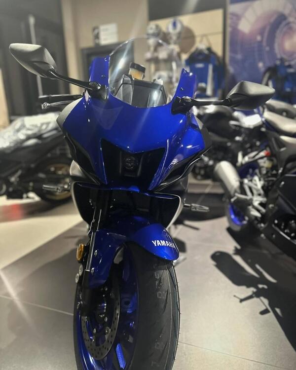 Yamaha YZF R7 (2021 - 25) (3)