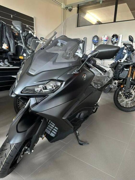 Yamaha T-Max 560 (2022 - 24) (2)