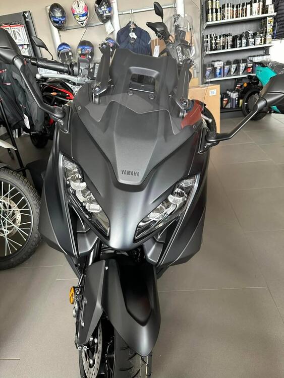 Yamaha T-Max 560 (2022 - 24) (5)