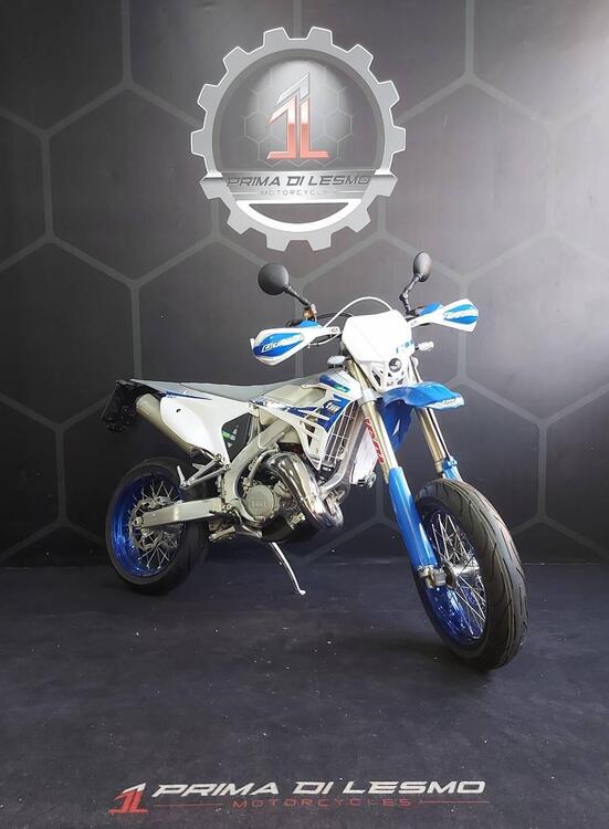 Tm Moto SMR 125 Fi 2T (2024) (3)