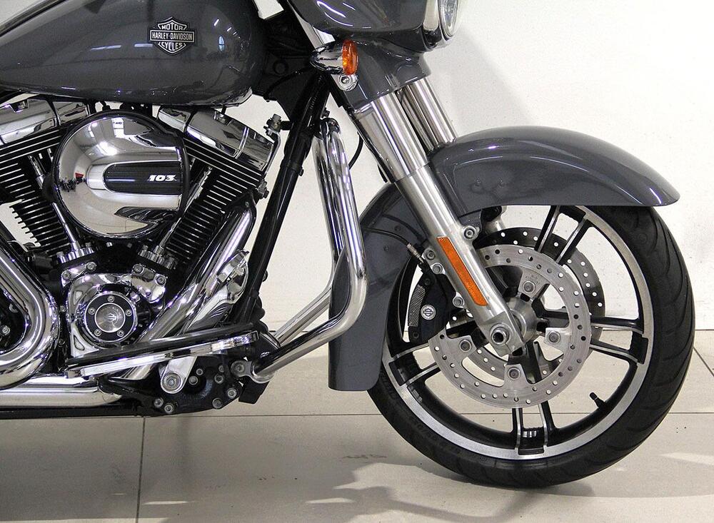 Harley-Davidson 1690 Street Glide Special (2014 - 16) - FLHX (2)