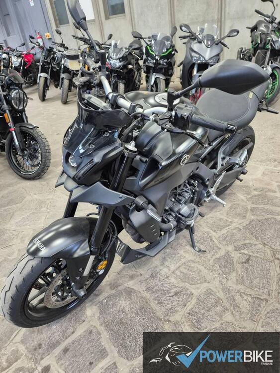 Yamaha MT-09 (2024 - 25) (3)