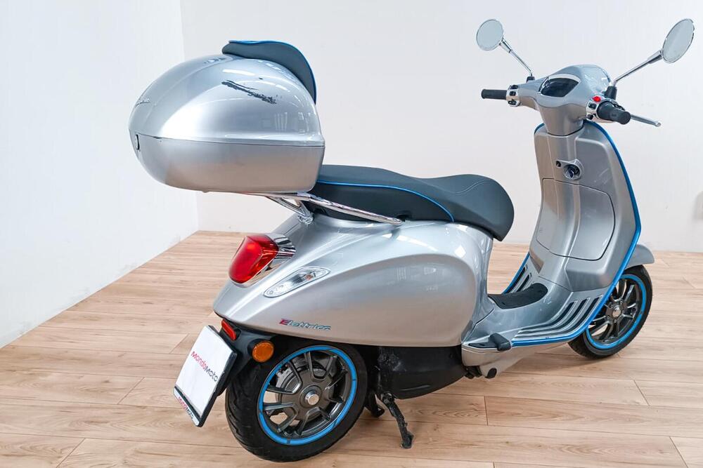 Vespa Vespa Elettrica 70 Red (2022 - 24) (3)