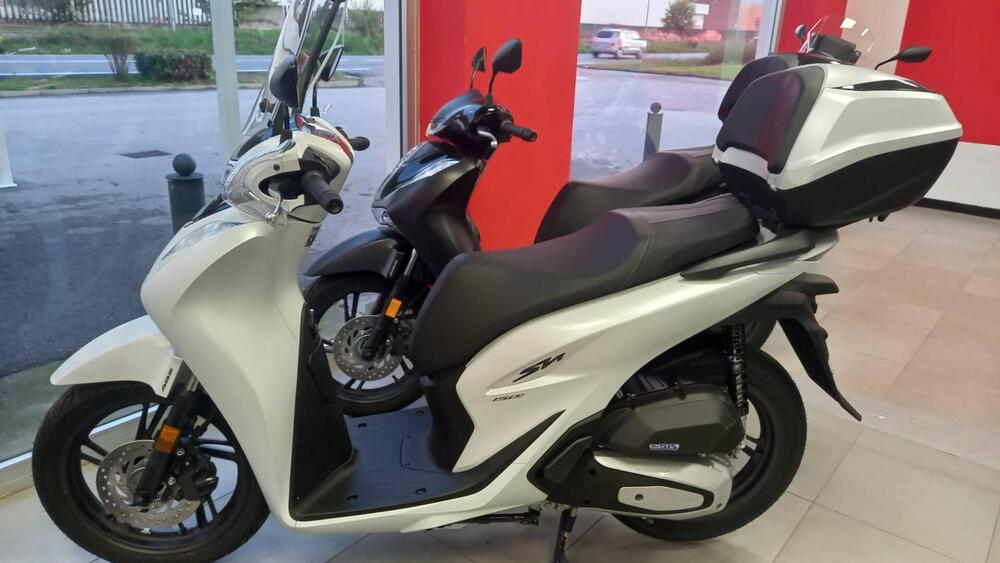 Honda SH 125i GT (2020 - 25) (3)