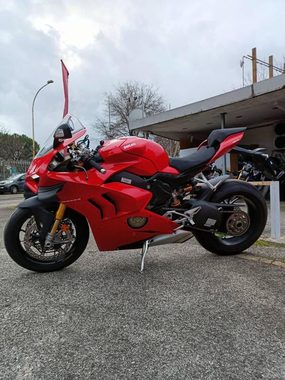 Ducati Panigale V4 S 1100 (2020) (4)