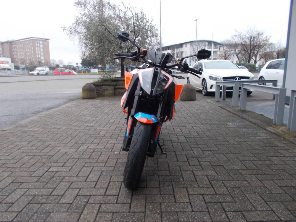 KTM 1290 Super Duke R (2022 - 23) (3)