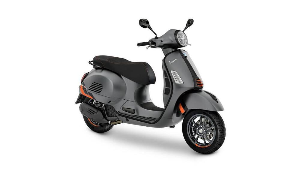 Vespa GTS 125 Super Sport (2021 - 24) (2)