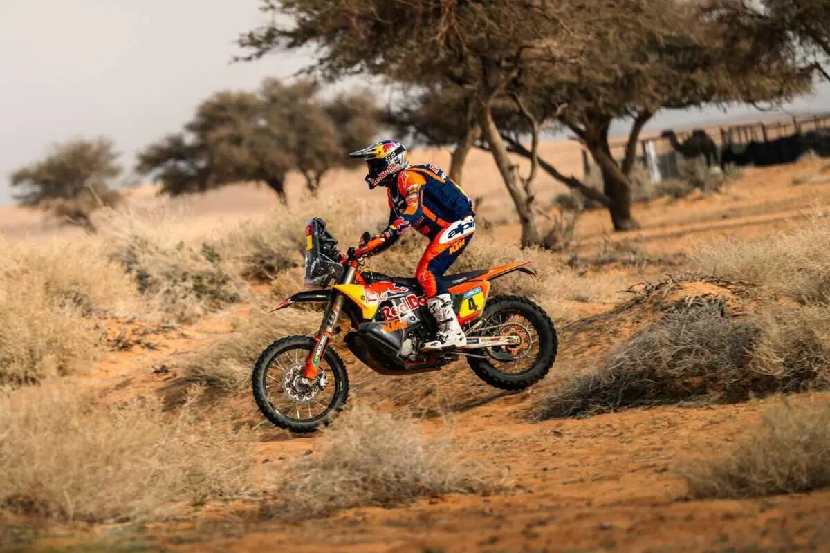 Dakar 2025. T5, Si chiude la Marathon e la prima parte della Dakar. In testa Sanders, KTM, e Lategan, Toyota [VIDEO] (9)