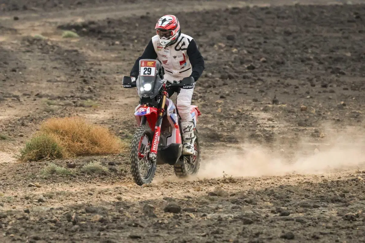 Dakar 2025. T5, Si chiude la Marathon e la prima parte della Dakar. In testa Sanders, KTM, e Lategan, Toyota [VIDEO] (17)