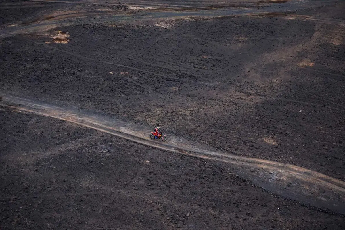 Dakar 2025. T5, Si chiude la Marathon e la prima parte della Dakar. In testa Sanders, KTM, e Lategan, Toyota [VIDEO] (29)