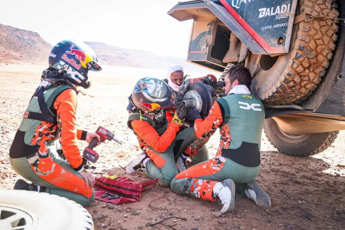 Dakar 2025. T5, Si chiude la Marathon e la prima parte della Dakar. In testa Sanders, KTM, e Lategan, Toyota [VIDEO] (27)