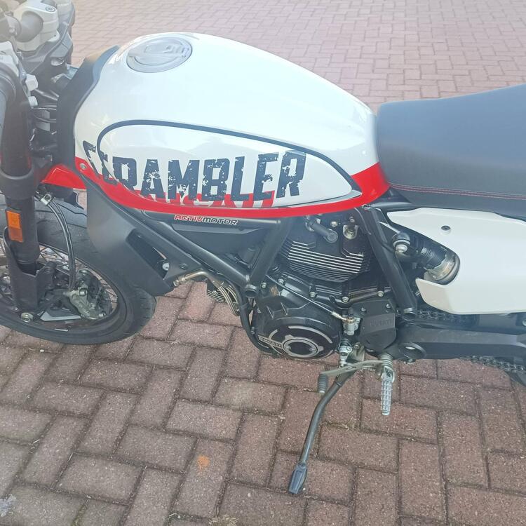 Ducati Scrambler 800 Urban Motard (2022) (2)