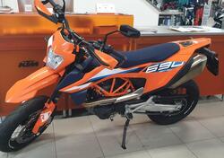 KTM 690 SMC R (2023 - 25) usata