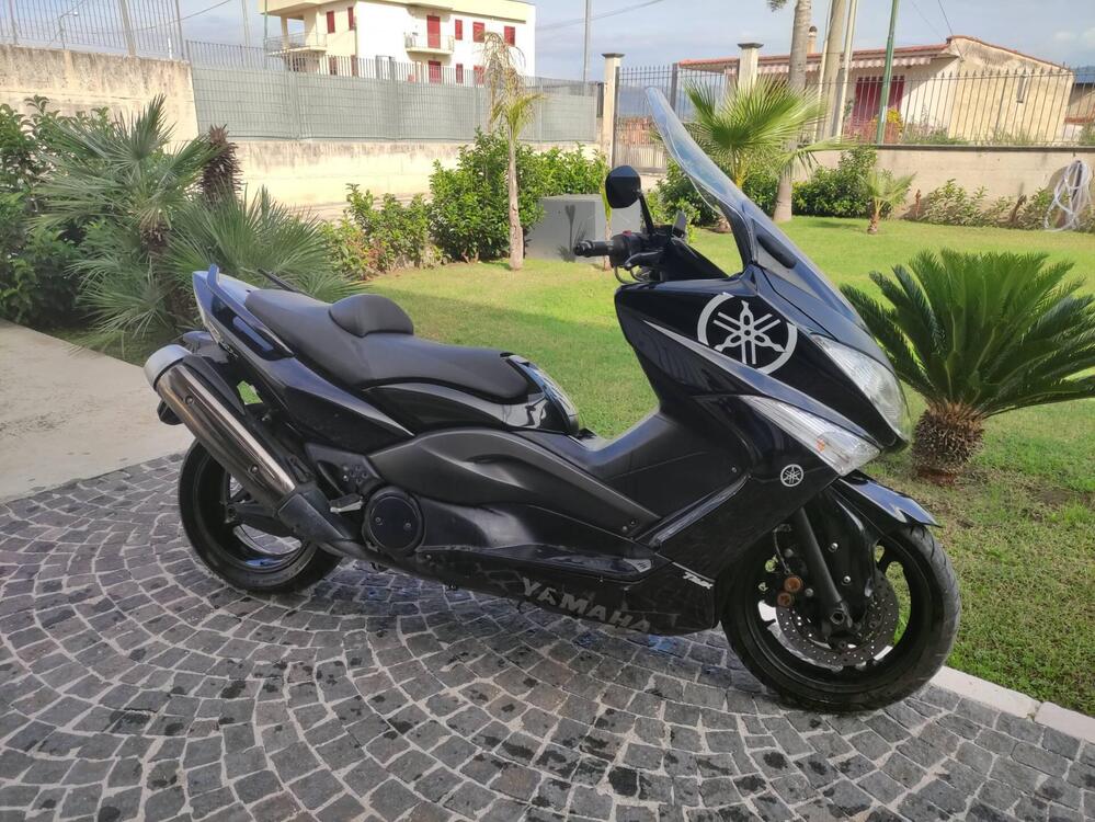 Yamaha T-Max 500 White Max (2010 - 11) (2)