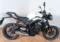 Triumph Street Triple 765 R (2023 - 25) usata