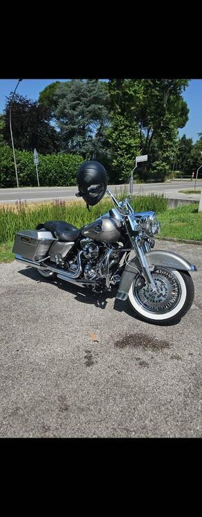 Harley-Davidson 1584 Road King Classic (2007 - 11) - FLHRCI (3)