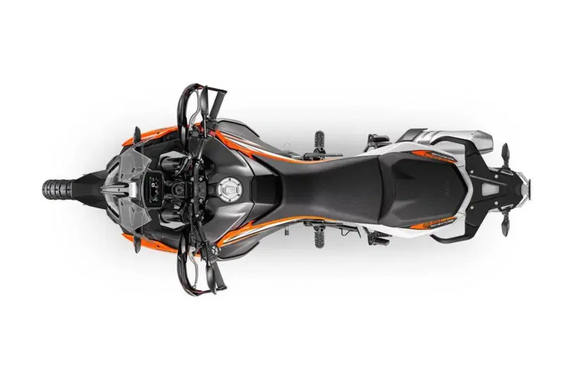 KTM 890 Adventure (2023 - 26) (5)