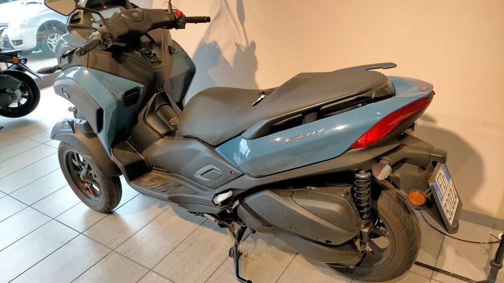 Yamaha Tricity 300 (2021 - 25) (2)