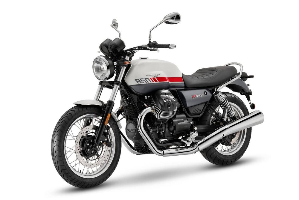 Moto Guzzi V7 Special (2021 - 24) (2)