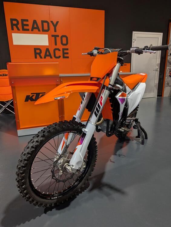 KTM 250 SX-F (2024) (2)