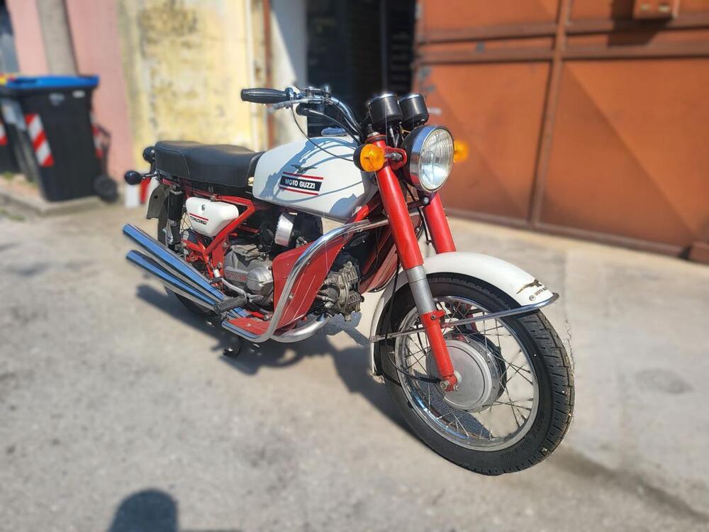 Moto Guzzi FALCONE 500FC CIVILE (3)