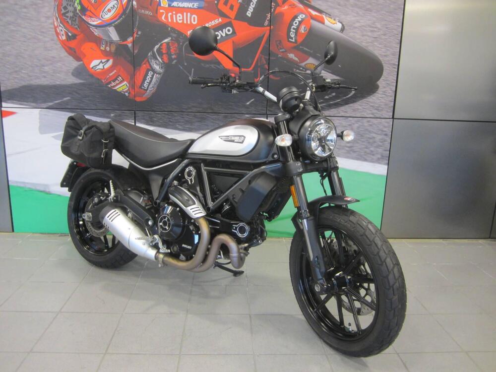 Ducati Scrambler 800 Icon Dark (2021 - 22)