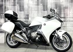 Honda VFR 1200 F ABS (2009 - 16) usata