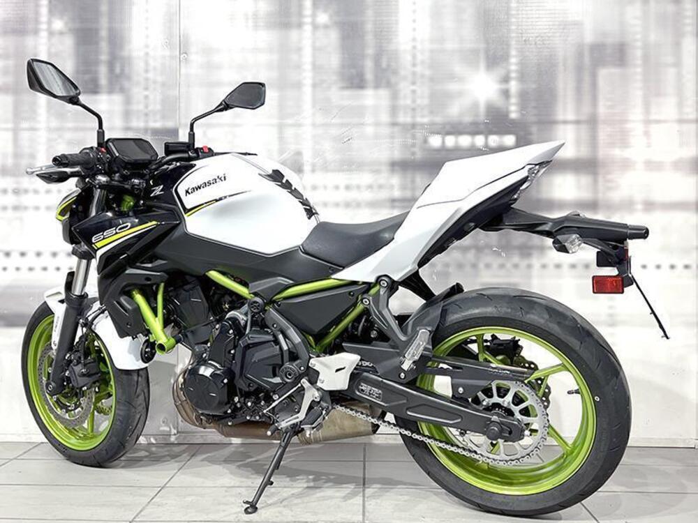 Kawasaki Z 650 (2021 - 24) (2)