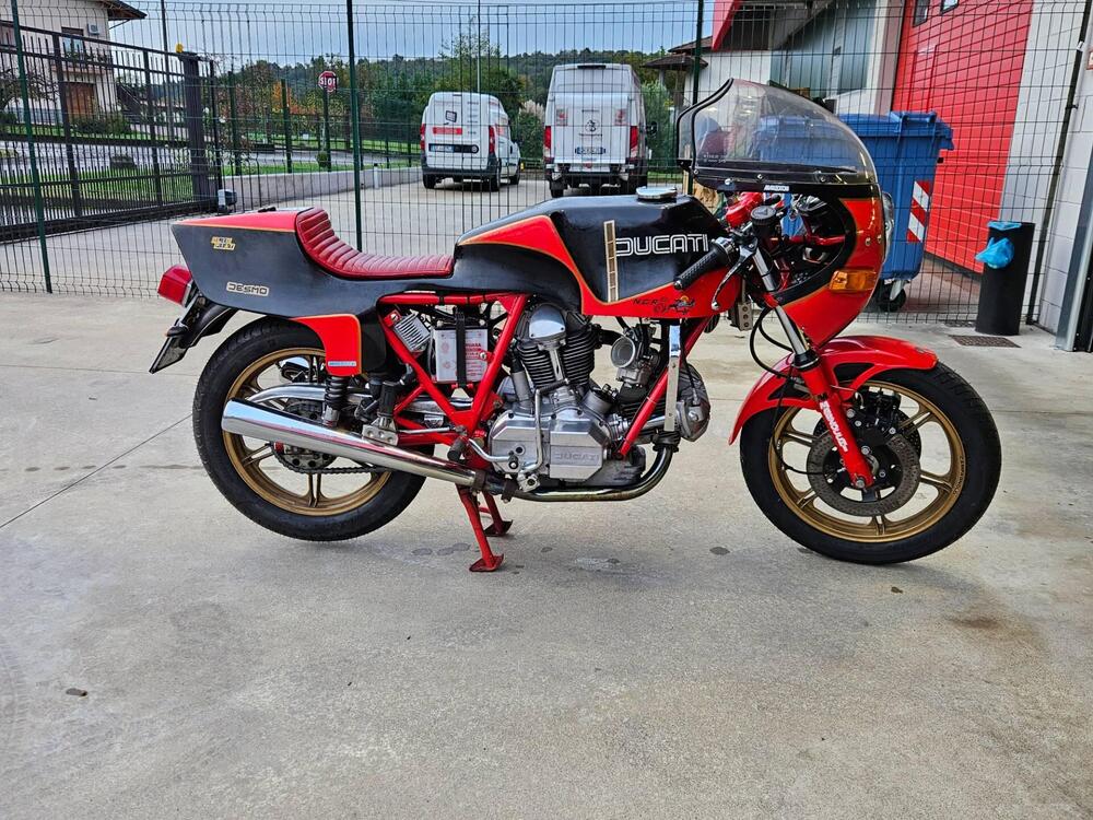 Ducati 900 SS