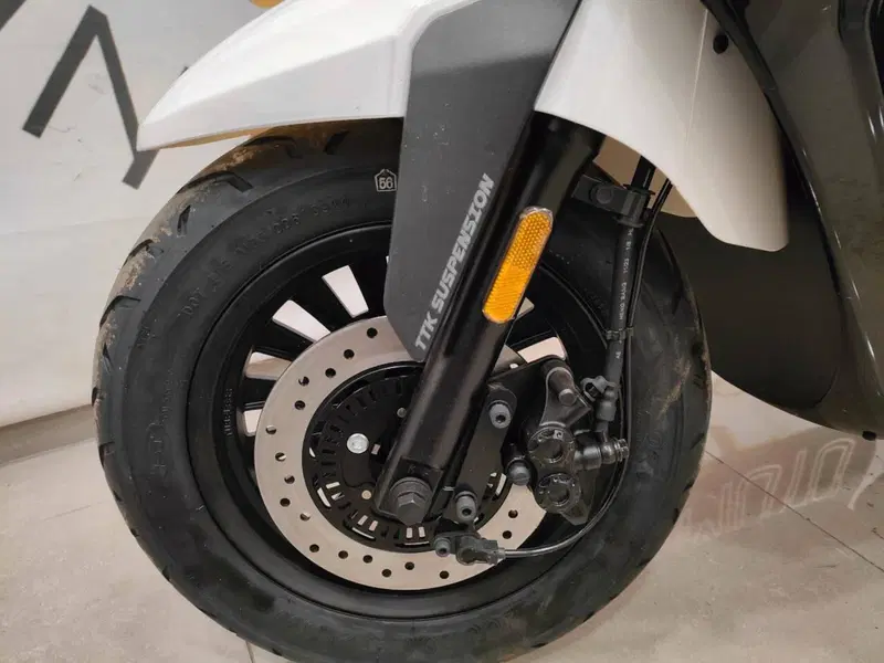 Velocifero Tennis 125 (2024) (4)