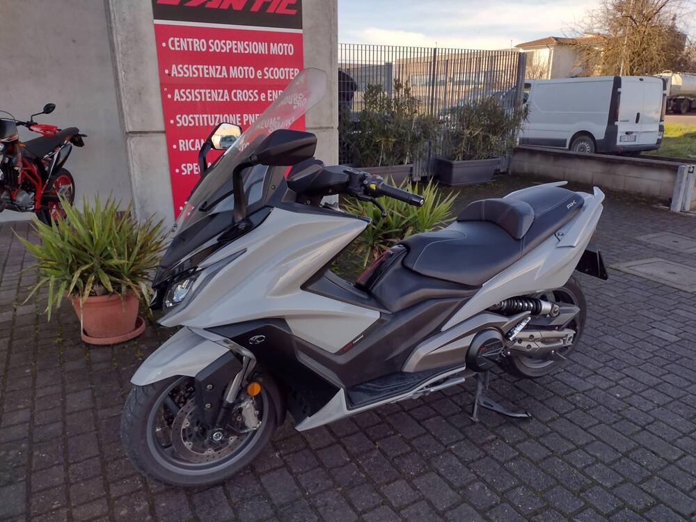 Kymco AK 550 ETS (2021 - 25) (2)