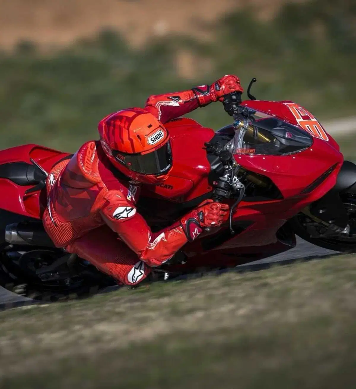 Marc Marquez debutta in sella alla nuova Panigale V2. Ed è già record (3)