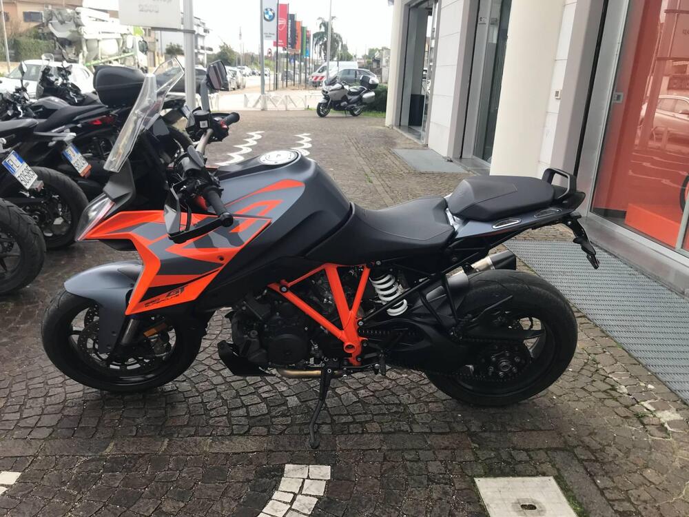 KTM 1290 Super Duke GT (2022 - 24) (3)