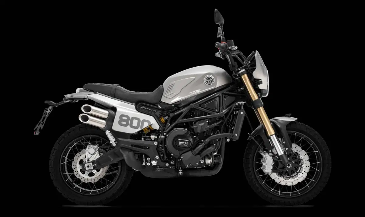 Benelli Leoncino 800 Trail (2022 - 26)