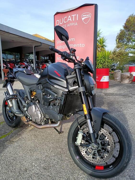 Ducati Monster 937 + (2021 - 25) (3)