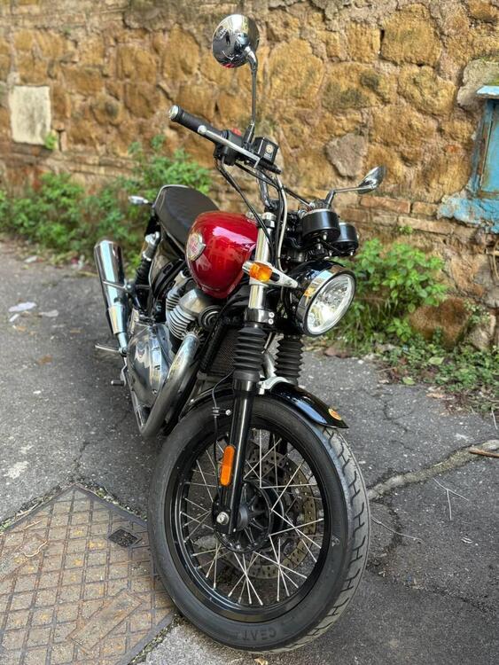 Royal Enfield Interceptor 650 (2021 - 25) (4)